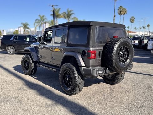 Used 2018 Jeep Wrangler Unlimited Sport image 10