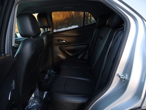 Used 2018 Buick Encore Preferred image 18