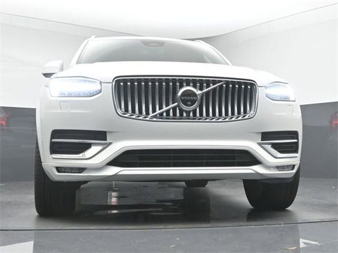 Used 2024 Volvo XC90 B6 Plus w/ Protection Package Premier image 38