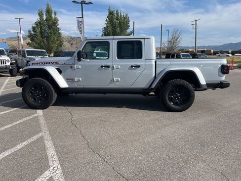 Used 2023 Jeep Gladiator Mojave w/ Cold Weather Group image 7