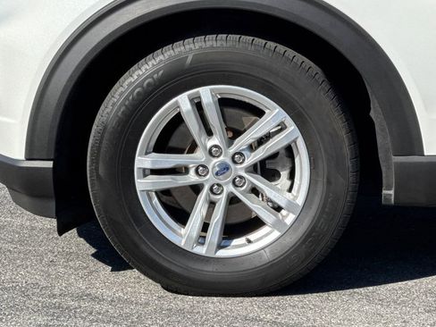 Certified 2022 Ford Explorer XLT image 26