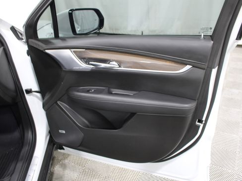 Used 2024 Cadillac XT6 Sport w/ Platinum Package AWD/4WD image 30