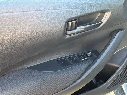 Used 2023 Toyota Corolla LE image 8