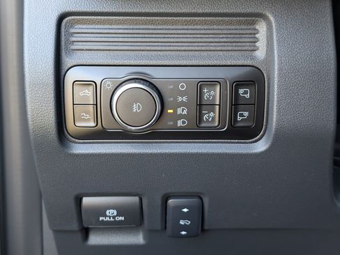 New 2026 Ford F250 Platinum AWD/4WD image 22