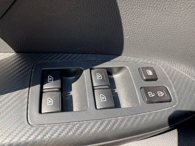 Used 2024 Mitsubishi Eclipse Cross SEL AWD/4WD image 12