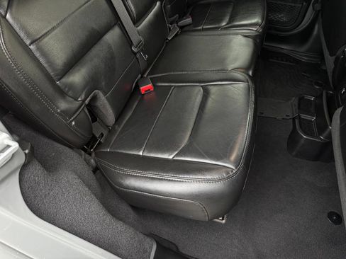Used 2021 Jeep Wrangler Unlimited Sahara AWD/4WD image 21