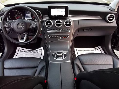 Used 2017 Mercedes-Benz C 300 4MATIC Sedan image 17