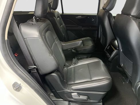 Used 2024 Lincoln Aviator Reserve AWD/4WD image 30