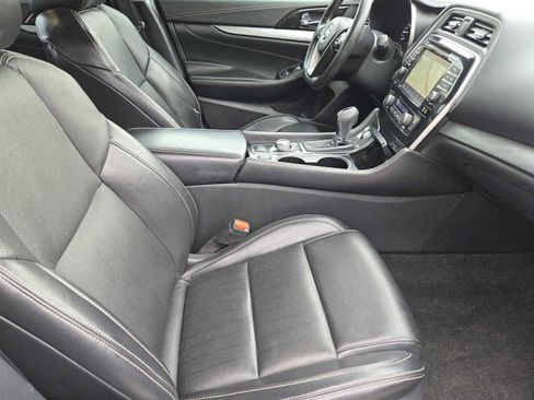 Used 2016 Nissan Maxima 3.5 SV image 15