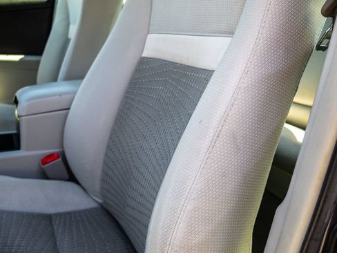 Used 2014 Toyota Camry LE FWD image 19