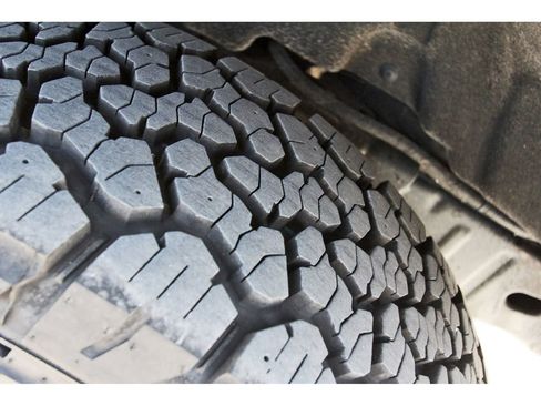 Used 2024 Ford Bronco Black Diamond AWD/4WD image 30