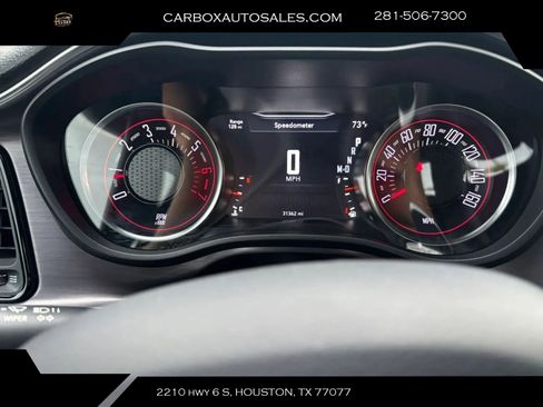 Used 2017 Dodge Challenger R/T w/ Driver Convenience Group RWD image 13
