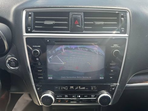 Used 2018 Subaru Outback 3.6R Limited AWD/4WD image 17