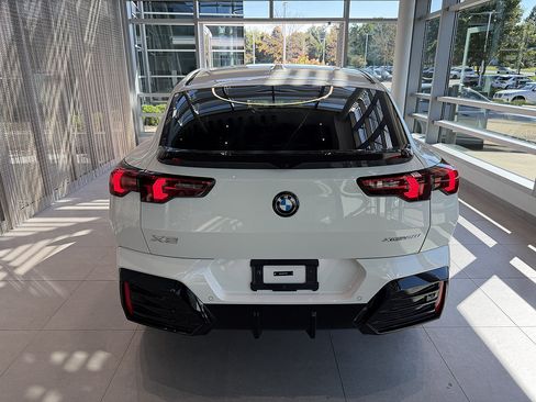 New 2027 BMW X2 xDrive28i AWD/4WD image 5