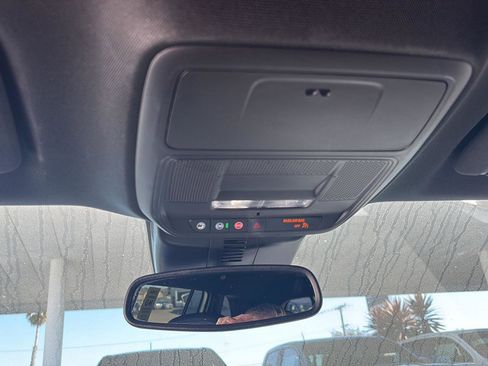 Used 2025 Buick Enclave Preferred image 21