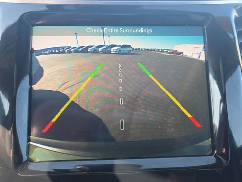 Used 2019 Jeep Cherokee Limited w/ Technology Group AWD/4WD image 30