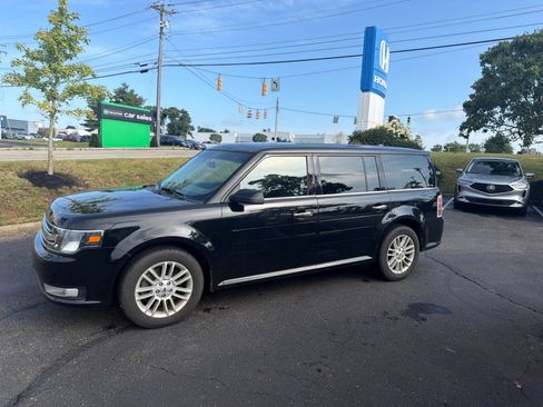 Used 2019 Ford Flex SEL w/ Equipment Group 202A AWD/4WD image 8