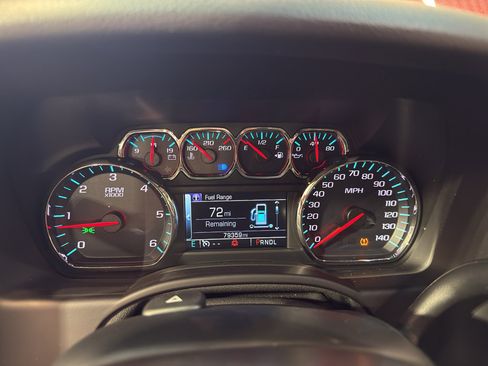 Used 2017 Chevrolet Suburban LT w/ LT Signature Package image 17