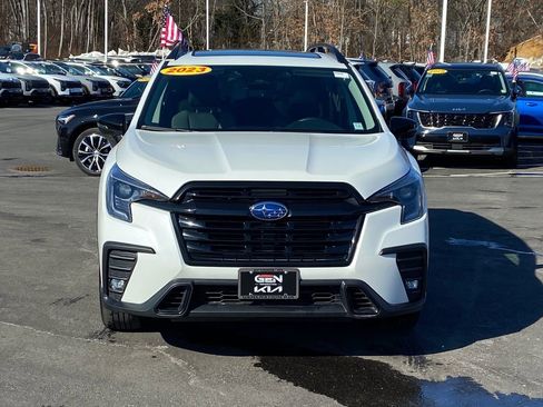 Used 2023 Subaru Ascent Onyx Edition image 2