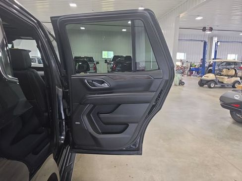 Used 2021 Chevrolet Tahoe LT w/ LT Signature Package AWD/4WD image 32