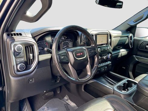 Used 2020 GMC Sierra 1500 AT4 w/ AT4 Premium Package AWD/4WD image 9