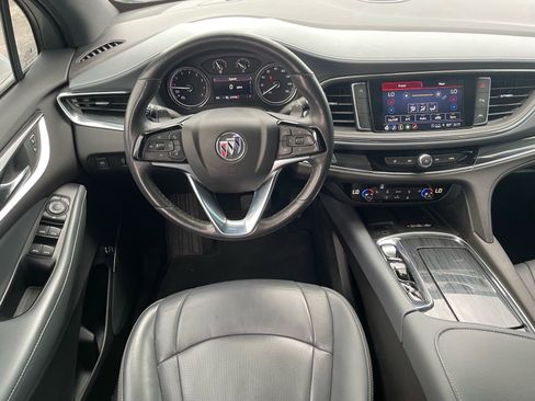 Used 2023 Buick Enclave Essence w/ Experience Buick Package FWD image 9