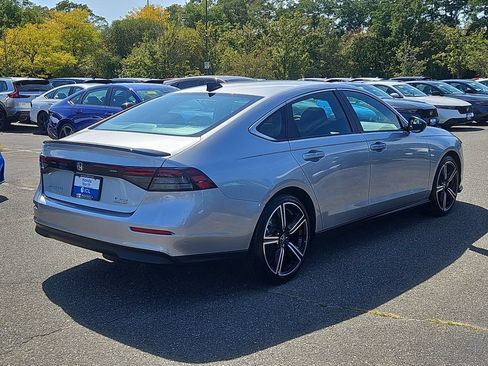 Used 2025 Honda Accord Sport image 6