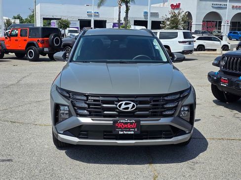 Used 2025 Hyundai Tucson SEL FWD image 2
