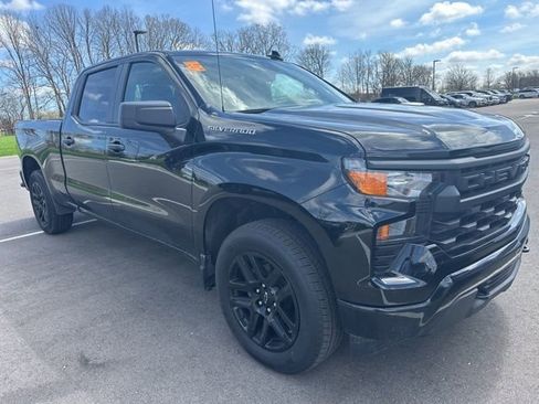 Used 2024 Chevrolet Silverado 1500 Custom AWD/4WD image 1