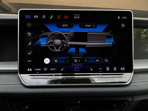 Used 2026 Volkswagen Tiguan SE FWD image 27
