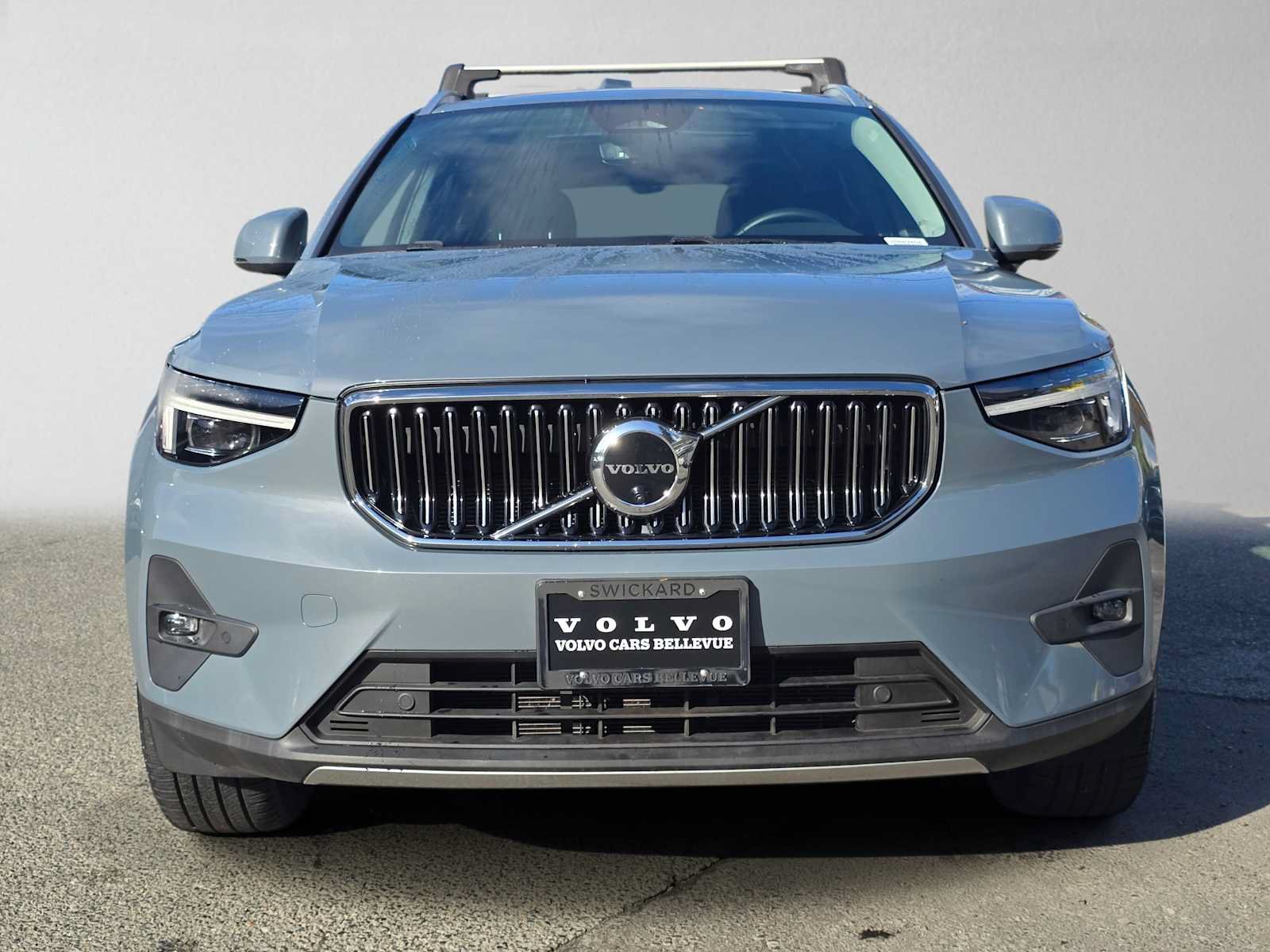 Certified 2023 Volvo XC40 B5 Ultimate w/ Protection Package Premier AWD/4WD image 9