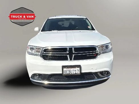 Used 2019 Dodge Durango SXT AWD/4WD image 2