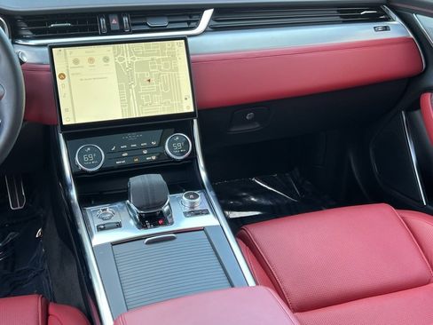 Used 2024 Jaguar XF R-Dynamic SE image 25