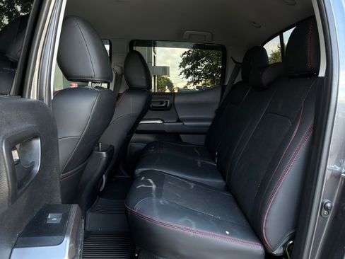 Used 2023 Toyota Tacoma SR5 RWD image 12