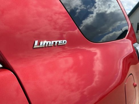 Used 2015 Toyota 4Runner Limited AWD/4WD image 32