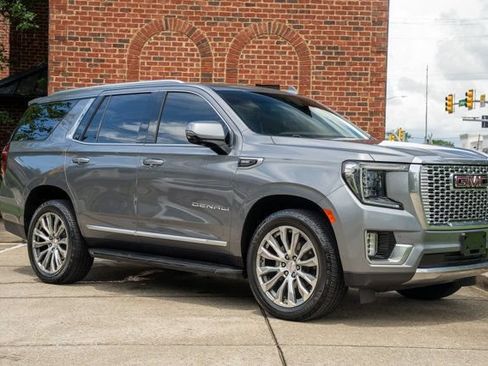 Used 2021 GMC Yukon Denali AWD/4WD image 3