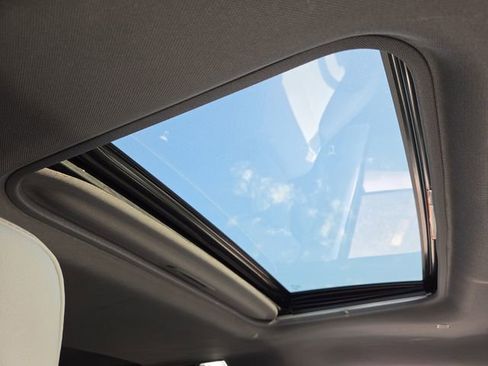 Used 2022 Toyota Sienna XSE image 20