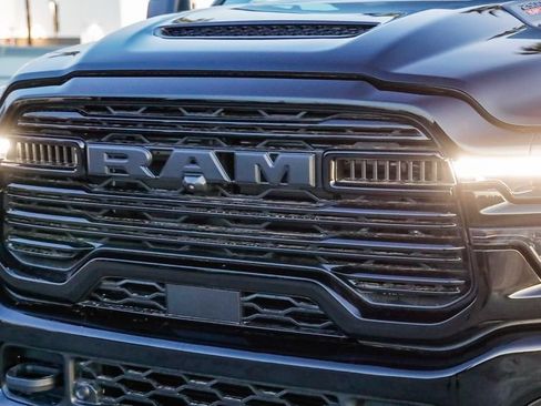 New 2026 RAM 2500 Laramie AWD/4WD image 6