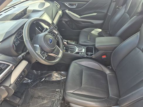 Used 2023 Subaru Forester Limited w/ Popular Package #2 image 11