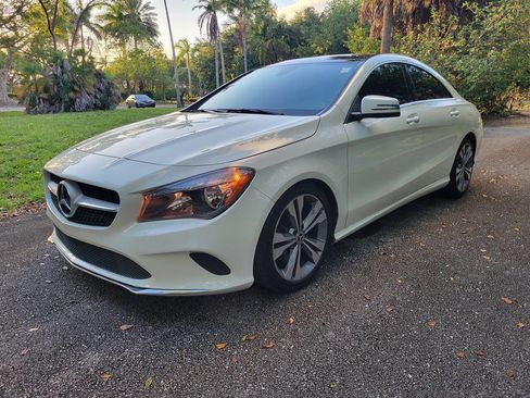 Used 2018 Mercedes-Benz CLA 250 image 3
