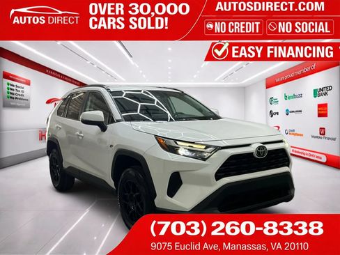 Used 2022 Toyota RAV4 XLE FWD image 1