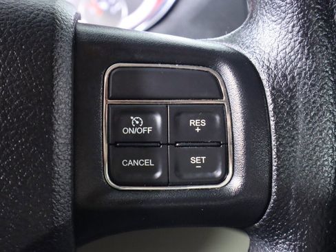 Used 2017 Dodge Grand Caravan SE FWD image 13