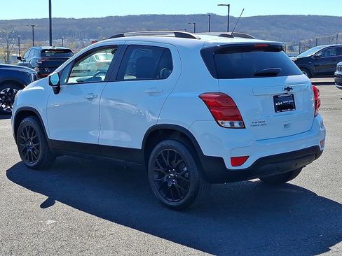 Used 2022 Chevrolet Trax LT w/ Sport Edition AWD/4WD image 4
