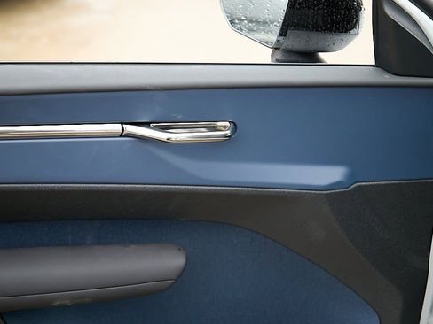 New 2026 Volvo EX30 Plus image 11