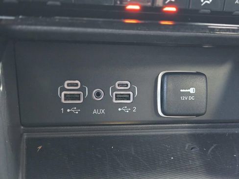 Used 2023 Jeep Grand Cherokee Altitude image 31