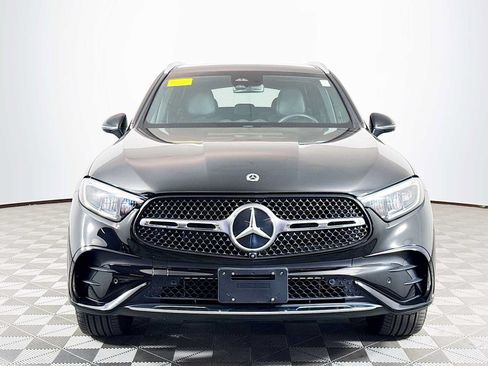 Used 2023 Mercedes-Benz GLC 300 4MATIC image 2
