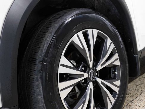Used 2023 Nissan Rogue SV AWD/4WD image 20