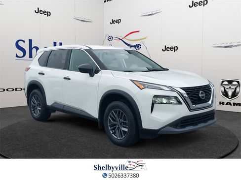 Used 2023 Nissan Rogue S image 3