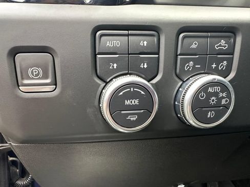 Used 2022 GMC Sierra 1500 Denali w/ Denali Reserve Package AWD/4WD image 11