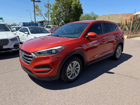 Used 2016 Hyundai Tucson SE FWD image 1
